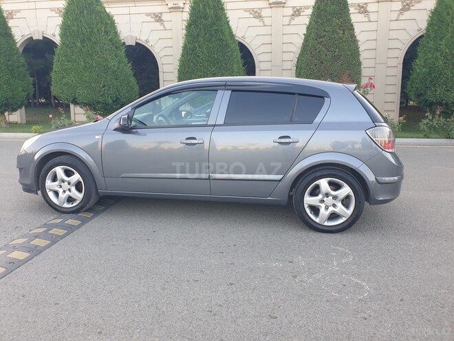 Opel Astra-11