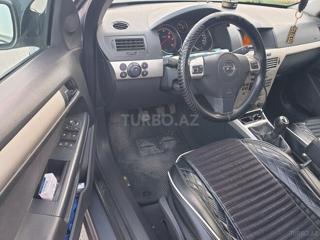 Opel Astra-12
