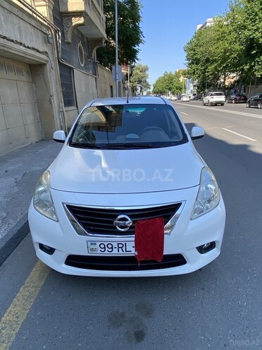 Nissan Sunny-1