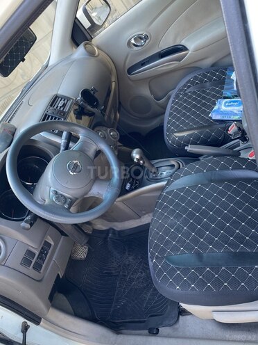 Nissan Sunny-7