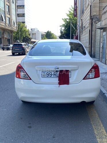 Nissan Sunny-2