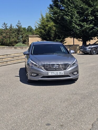 Hyundai Sonata-1