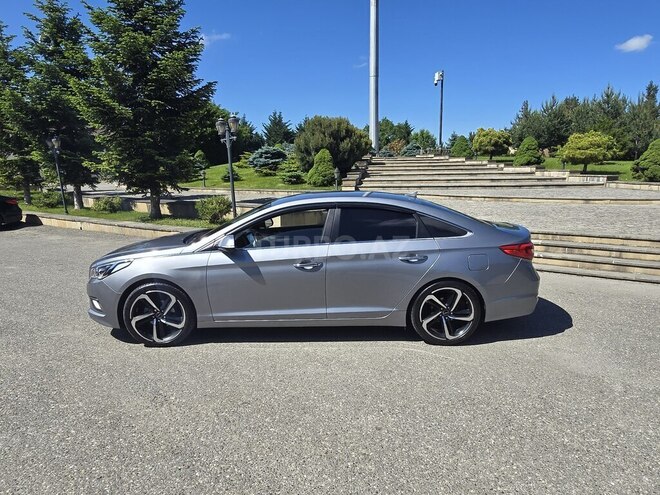 Hyundai Sonata-2