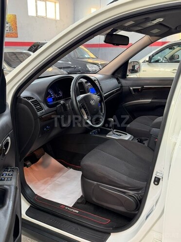 Hyundai Santa Fe-14