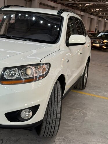 Hyundai Santa Fe-11