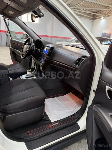 Hyundai Santa Fe-17