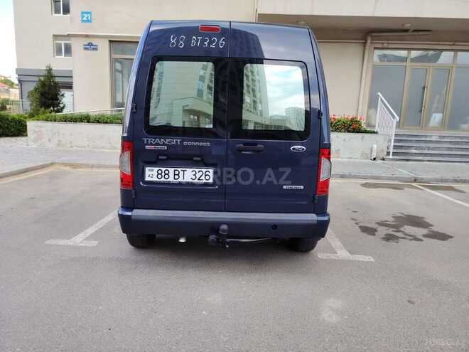 Ford Transit Connect-9