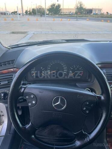 Mercedes E 240-7