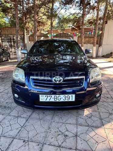 Toyota Avensis-1