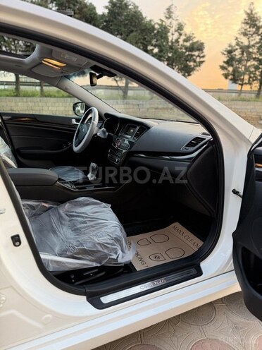 Kia Cadenza-14