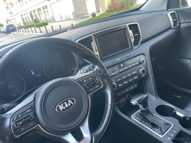 Kia Sportage-12