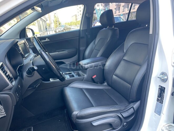 Kia Sportage-13