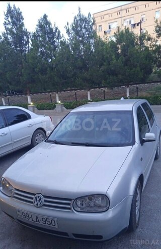 Volkswagen Golf-2
