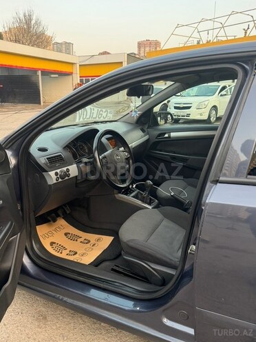 Opel Astra-11