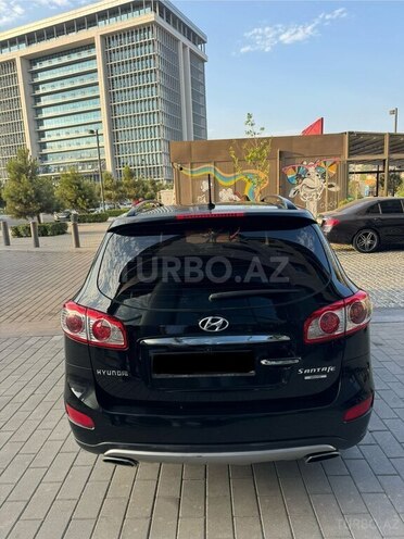 Hyundai Santa Fe-5