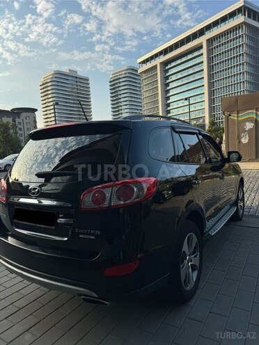 Hyundai Santa Fe-8
