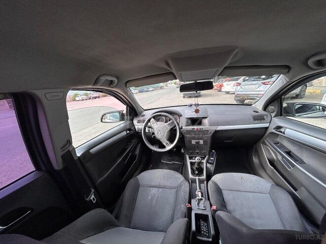 Opel Astra-2