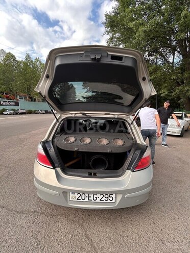 Opel Astra-12