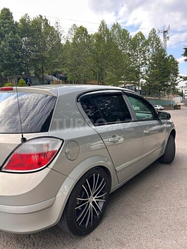 Opel Astra-11