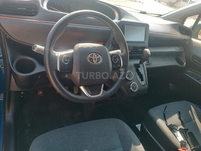 Toyota Sienta-19