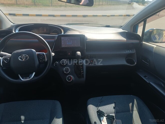Toyota Sienta-18