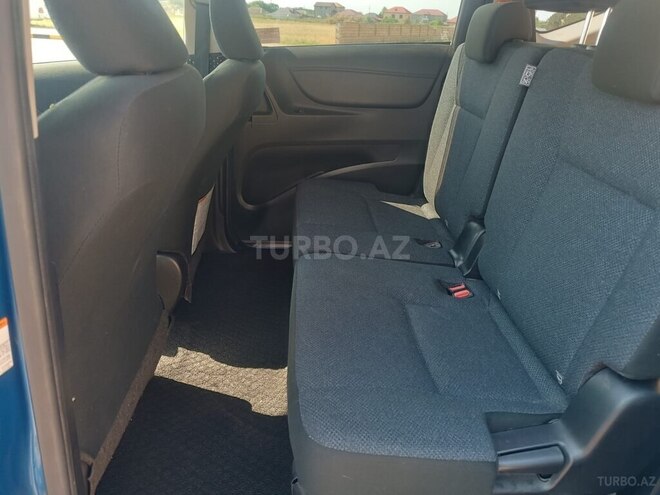 Toyota Sienta-20
