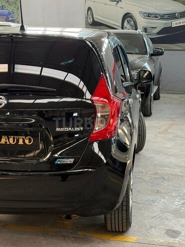 Nissan Note-8