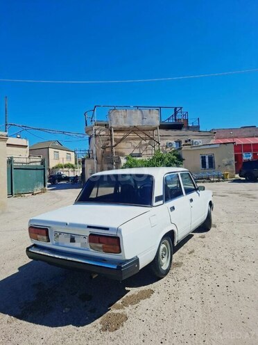 LADA (VAZ) 2107-5