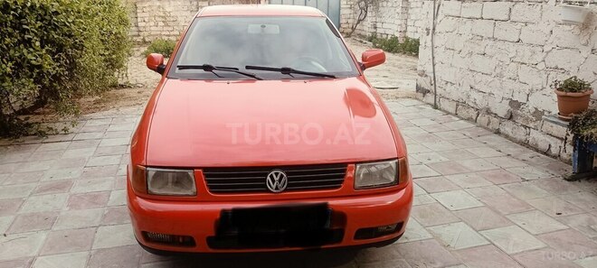 Volkswagen Polo-2