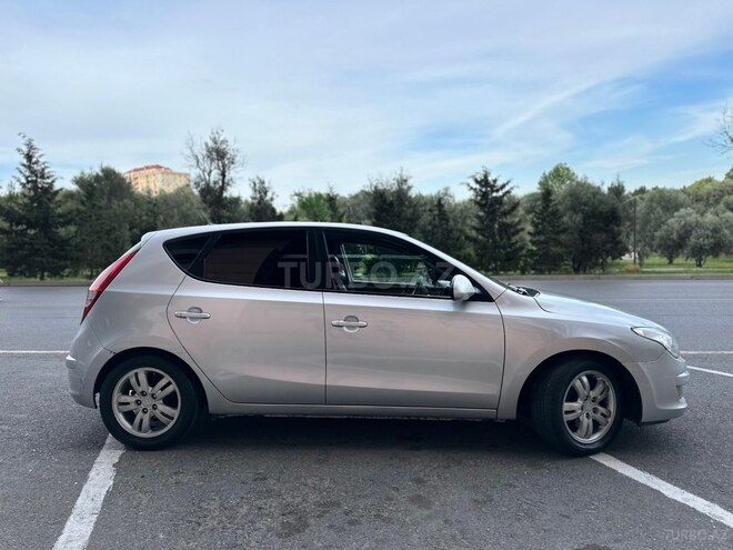 Hyundai i30-11