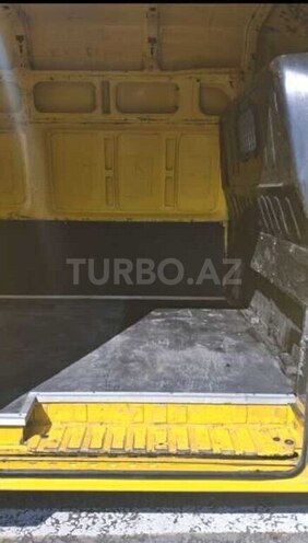 Ford Transit-7