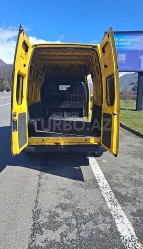 Ford Transit-6