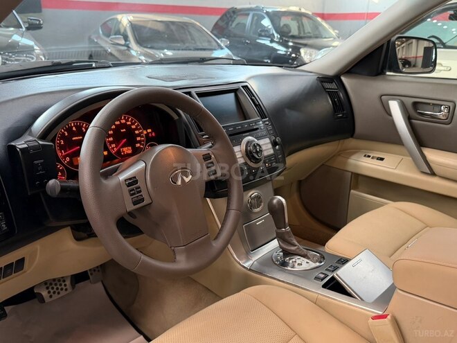 Infiniti FX35-10
