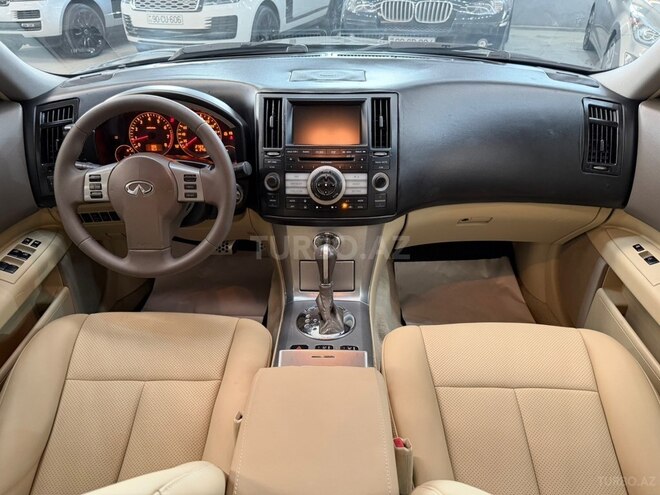Infiniti FX35-17