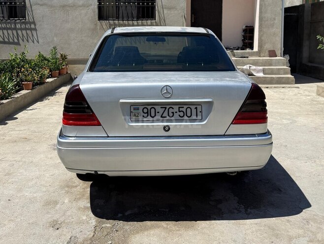 Mercedes C 180-6