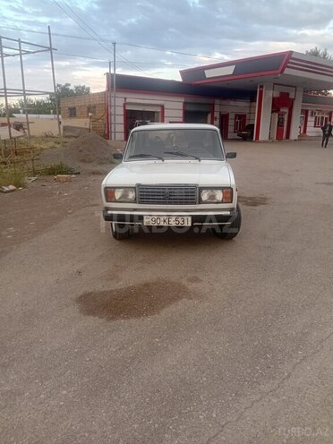 LADA (VAZ) 2107-1