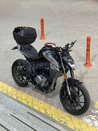 CFMOTO 250 NK-3