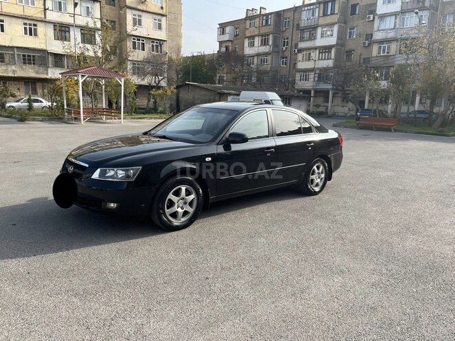 Hyundai Sonata-4