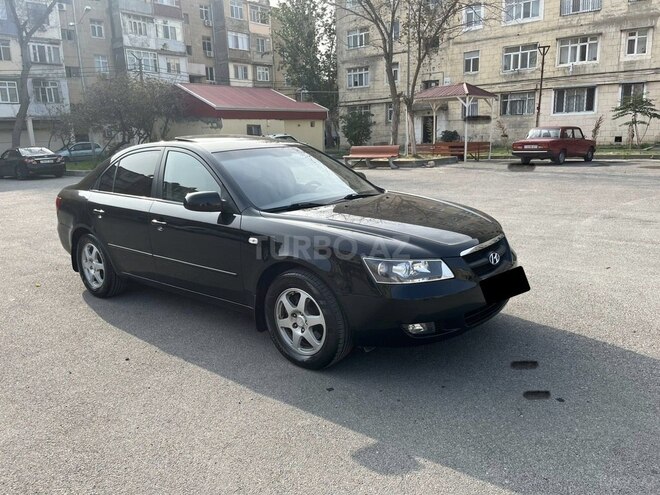 Hyundai Sonata-2