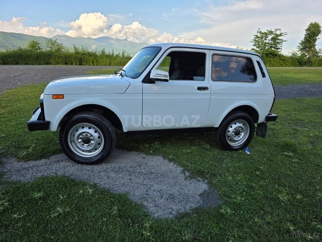 LADA (VAZ) Niva-2