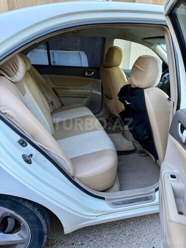 Hyundai Sonata-9