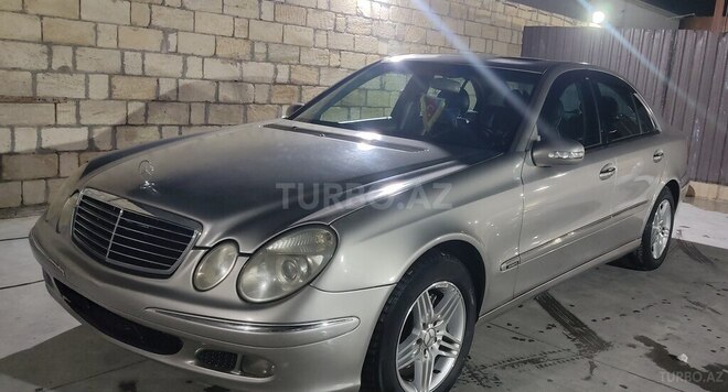 Mercedes E 320-5