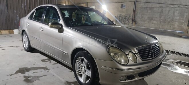 Mercedes E 320-6