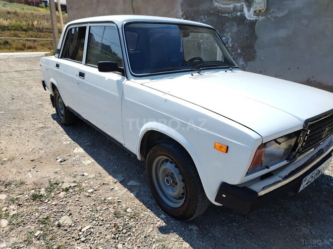 LADA (VAZ) 2107-4