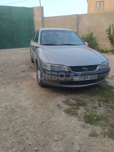 Opel Vectra-3