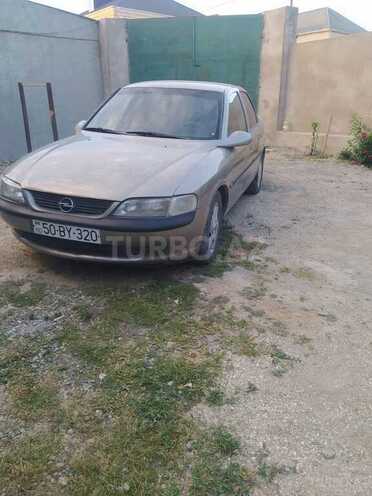 Opel Vectra-4