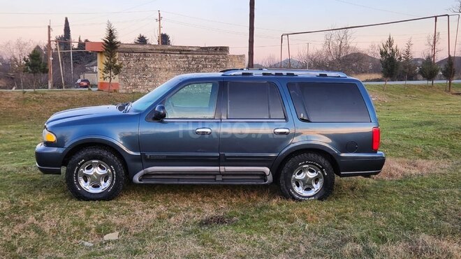 Lincoln Navigator-3