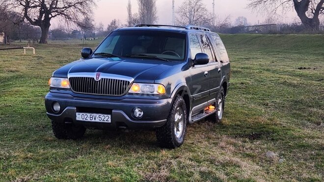 Lincoln Navigator-2
