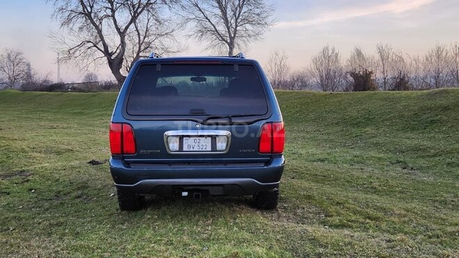 Lincoln Navigator-5