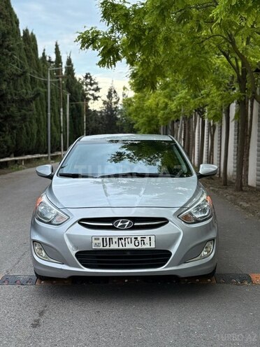 Hyundai Accent-8